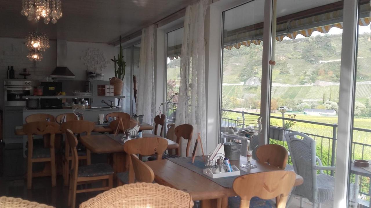 Gaestehaus Moselblick Trittenheim Εξωτερικό φωτογραφία